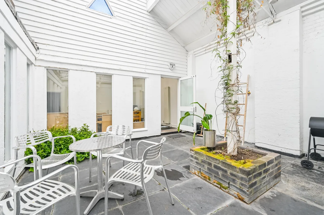 4 Terretts Place, London, photo 4