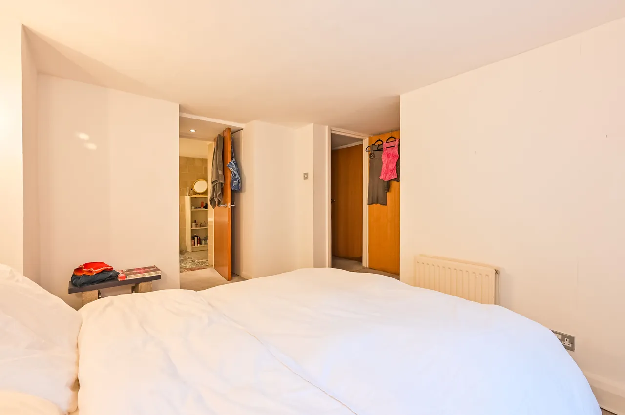 4 Terretts Place, London, photo 8