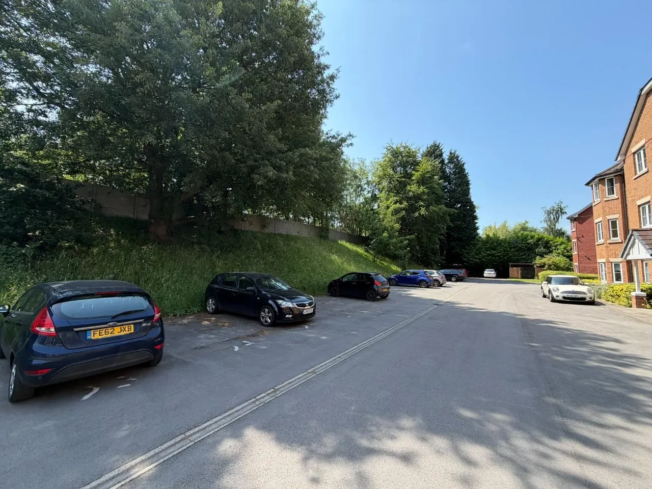 Chelsfield Grove, Chorlton, M21, photo 13