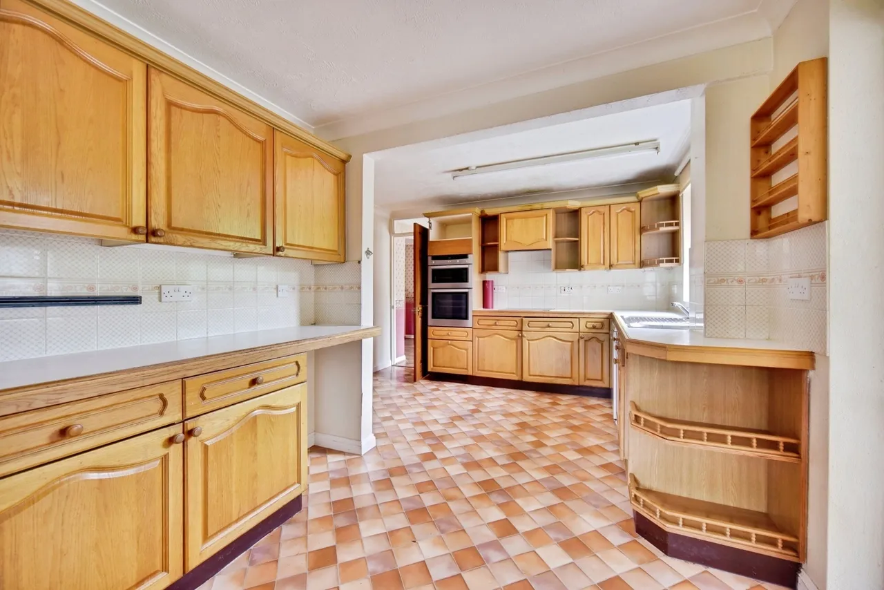 Shepherds Gate Drive, Weavering, ME14, photo 18