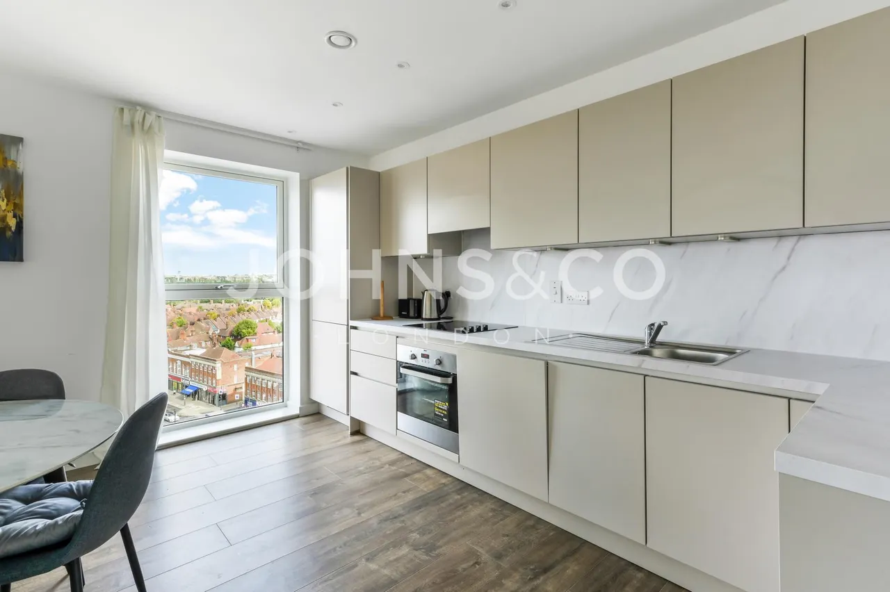 2 bed flat for sale, Tabbard Apartments, W3