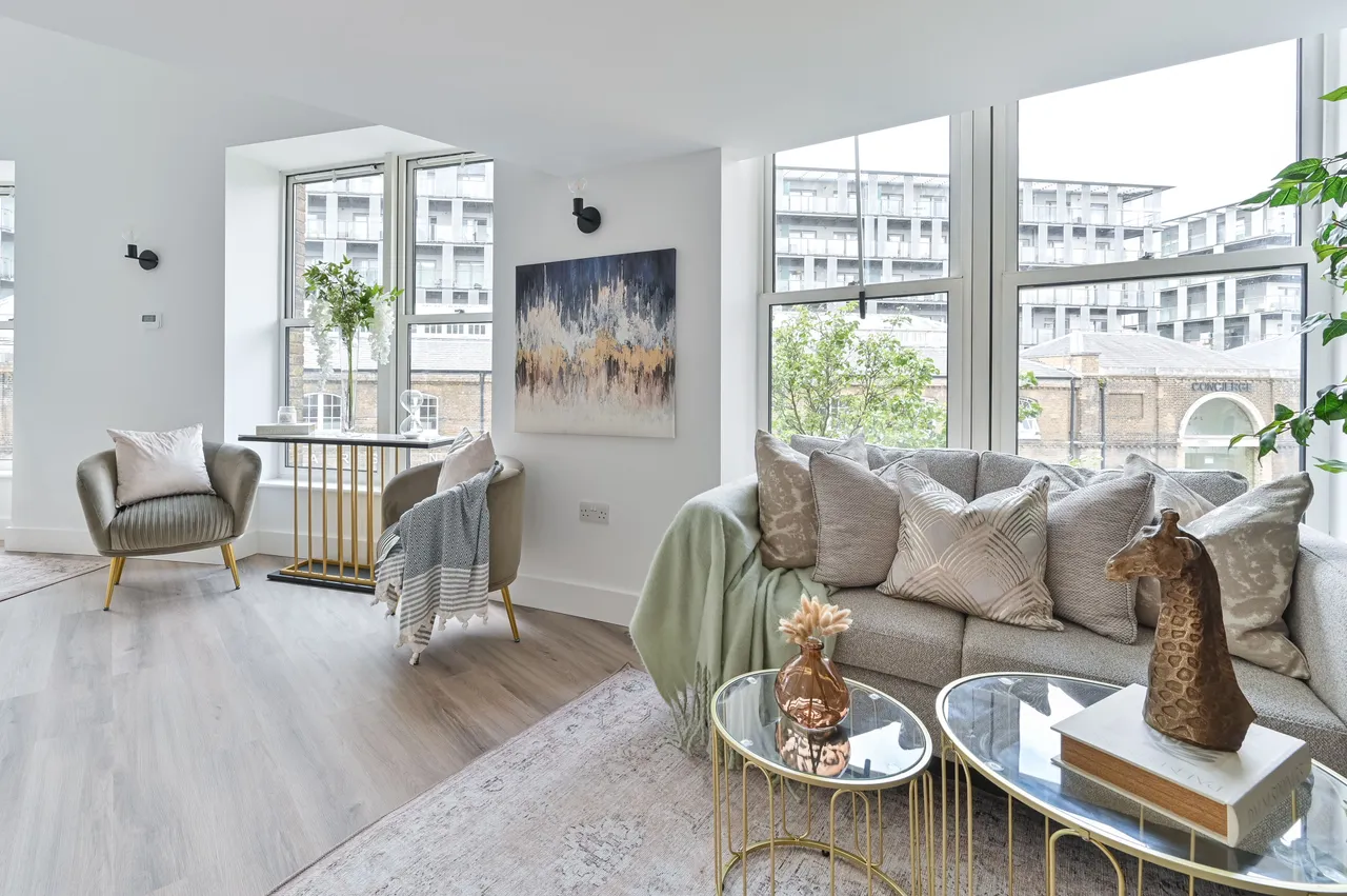 Flat 99 Building 22, Cadogan Road, London, photo 8