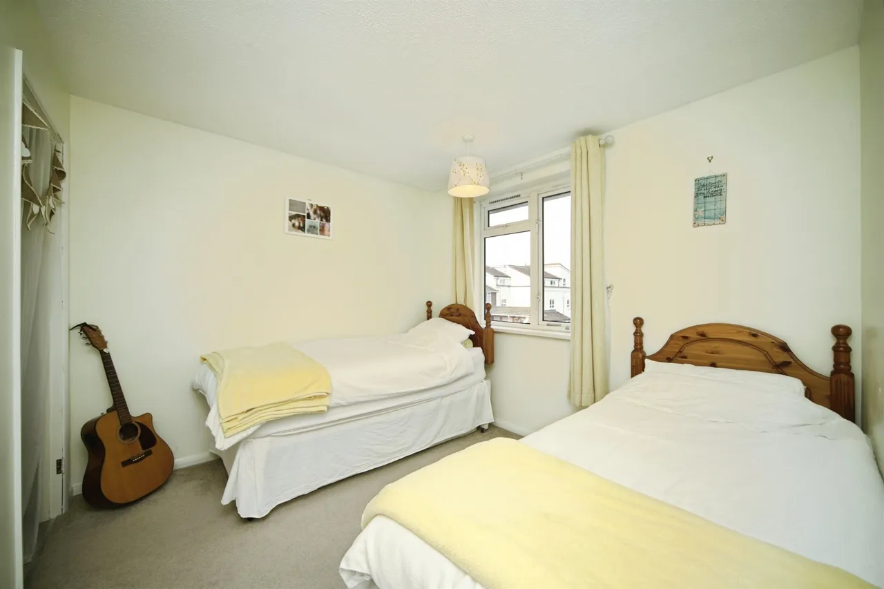 Priorswood Place, Taunton, photo 10