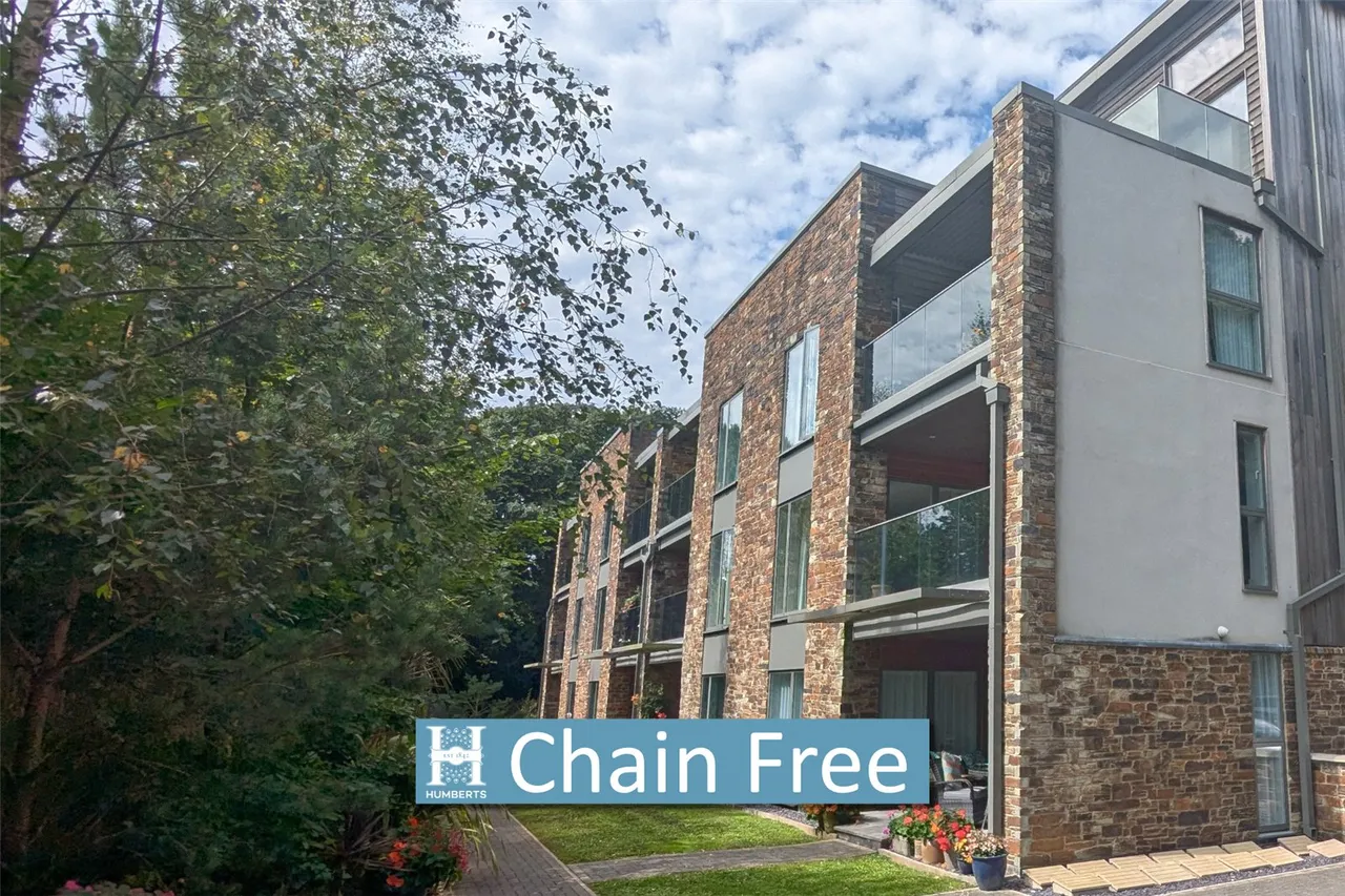 2 bed flat for sale — The Hideaway, Tremorvah Barton, Truro, Cornwall, TR1 1NR