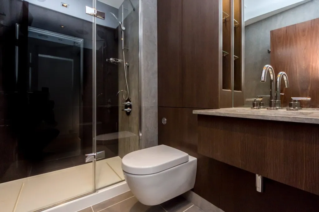 Kew Bridge Road, Brentford, TW8, photo 5