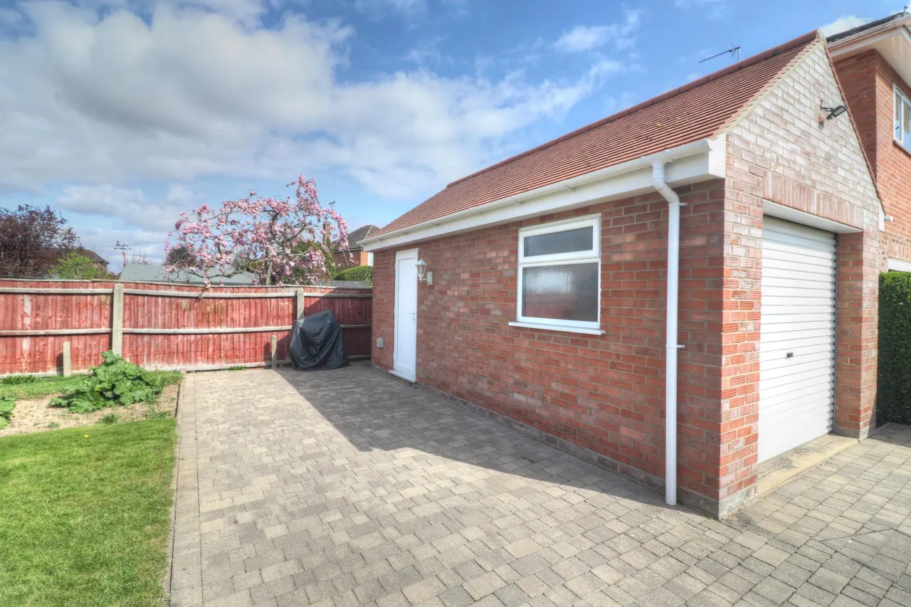 Langwith Drive, Holbeach, PE12, photo 17