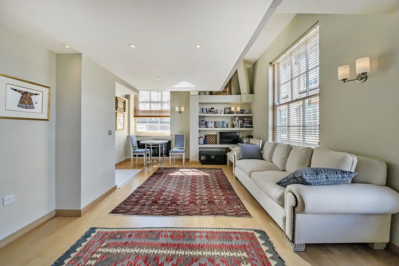 Apartment 36, Central Building, 3 Matthew Parker Street, London, photo 3