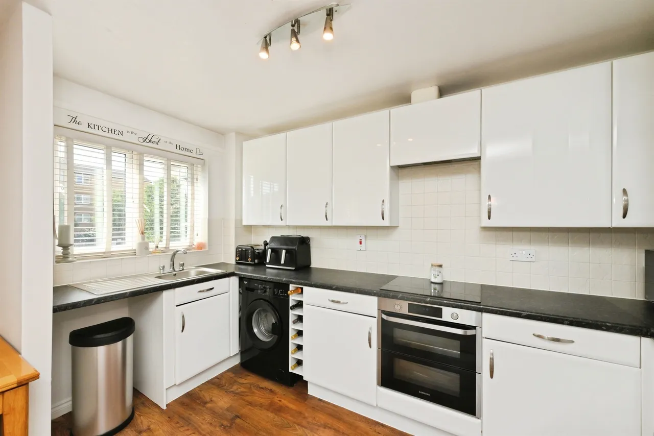 Taverners Way, Hoddesdon, photo 5