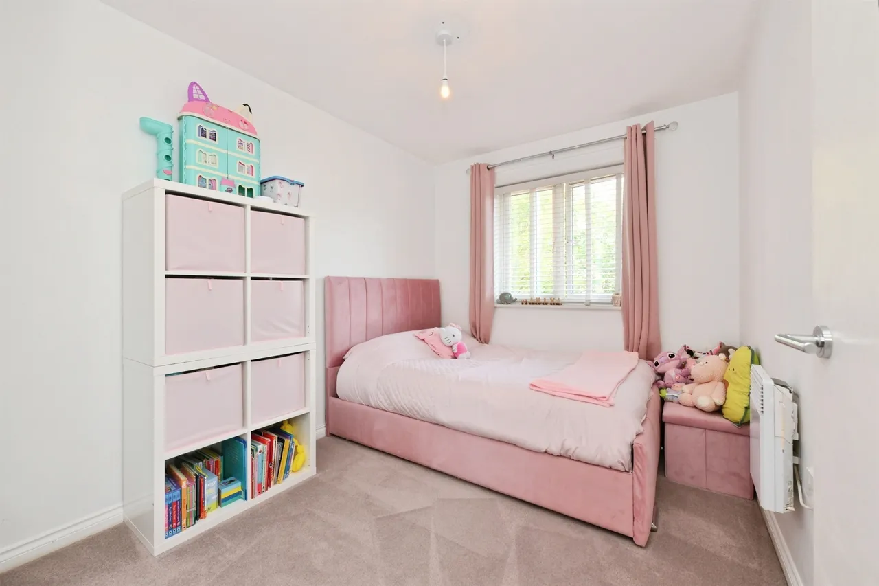 Taverners Way, Hoddesdon, photo 9