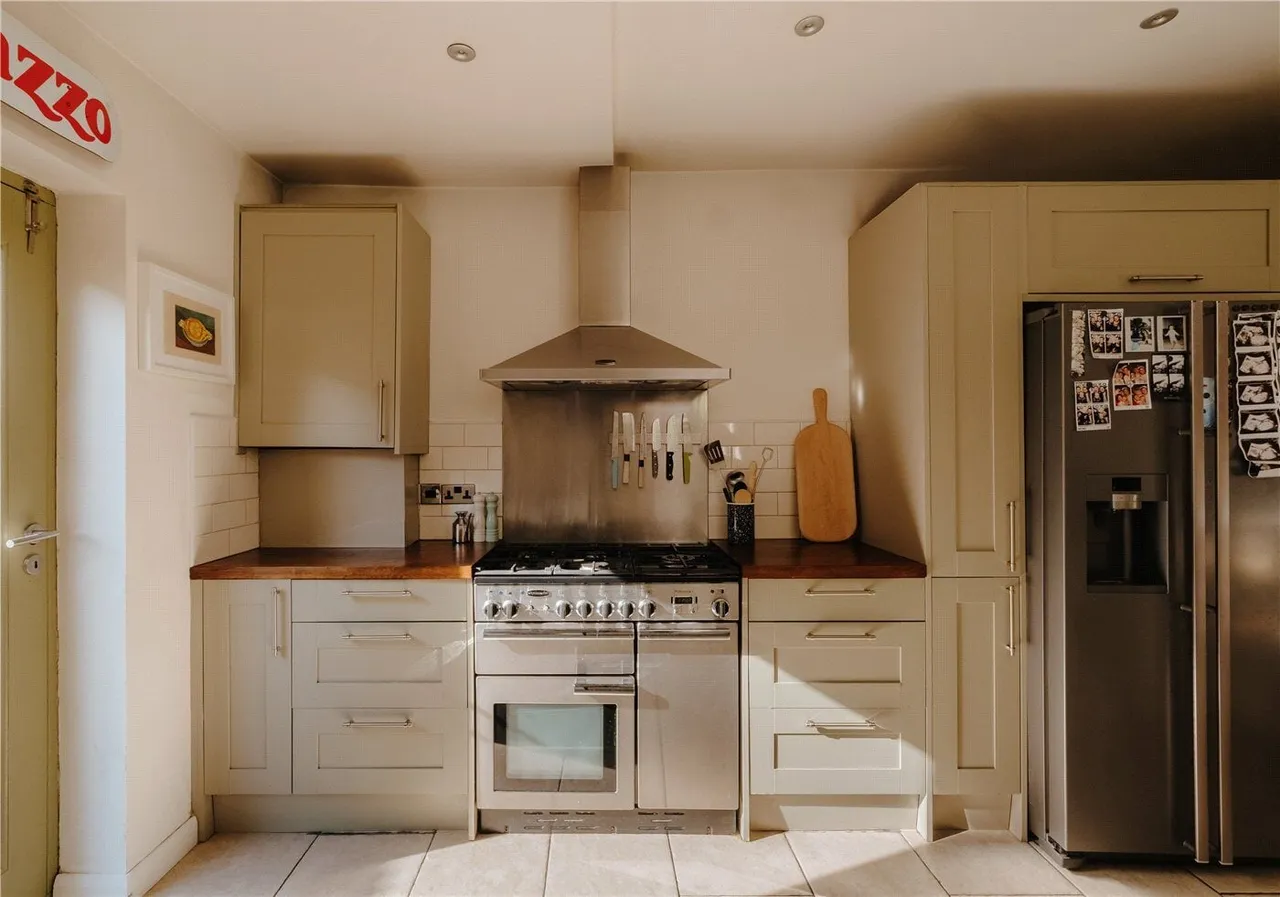 Dowsett Road, London, N17, photo 10