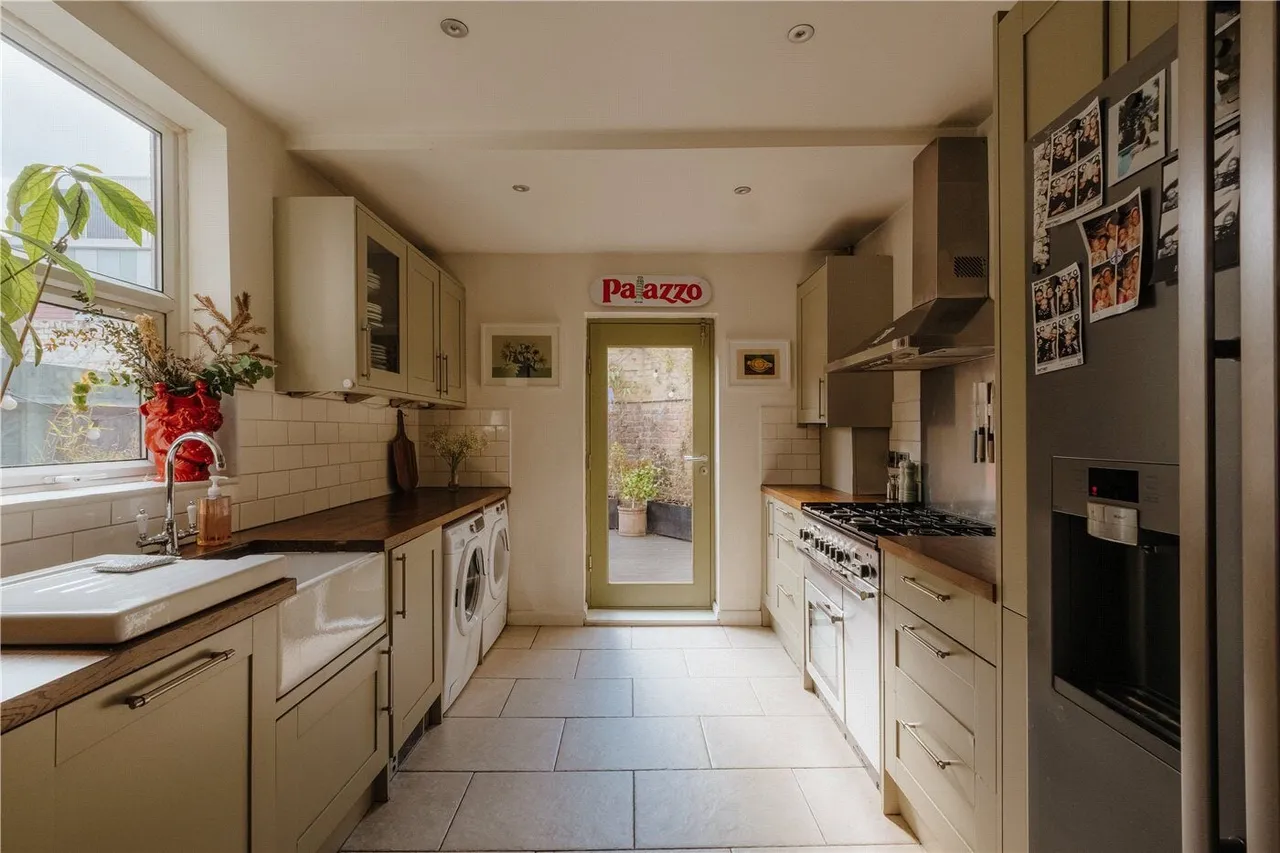 Dowsett Road, London, N17, photo 11
