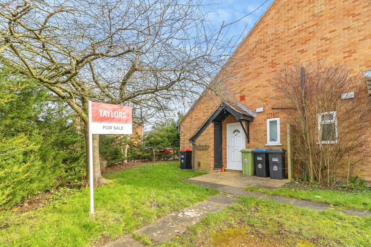 1 bed house for sale, Braybrooke Drive, Furzton, MK4