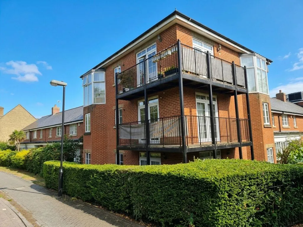 flat to rent — Chambers Walk, Stanmore HA7 4FN