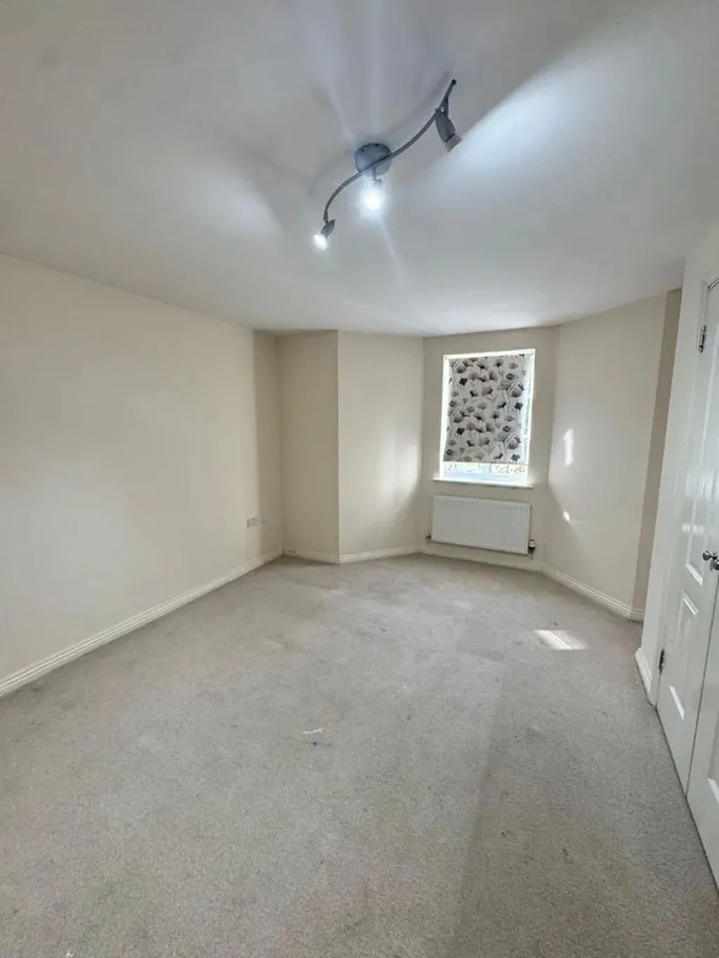 Chambers Walk, Stanmore HA7 4FN, photo 3