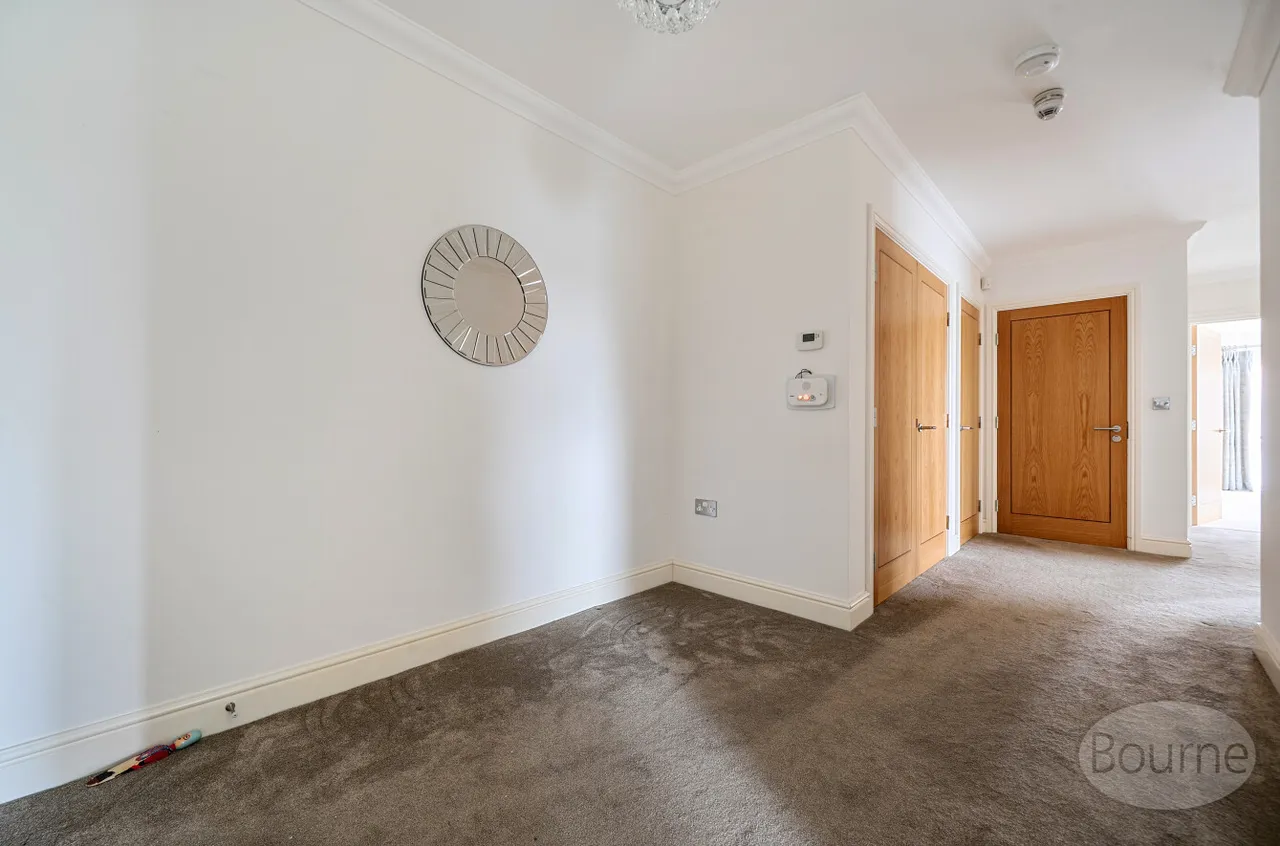 Essex Drive, Cranleigh, GU6, photo 9