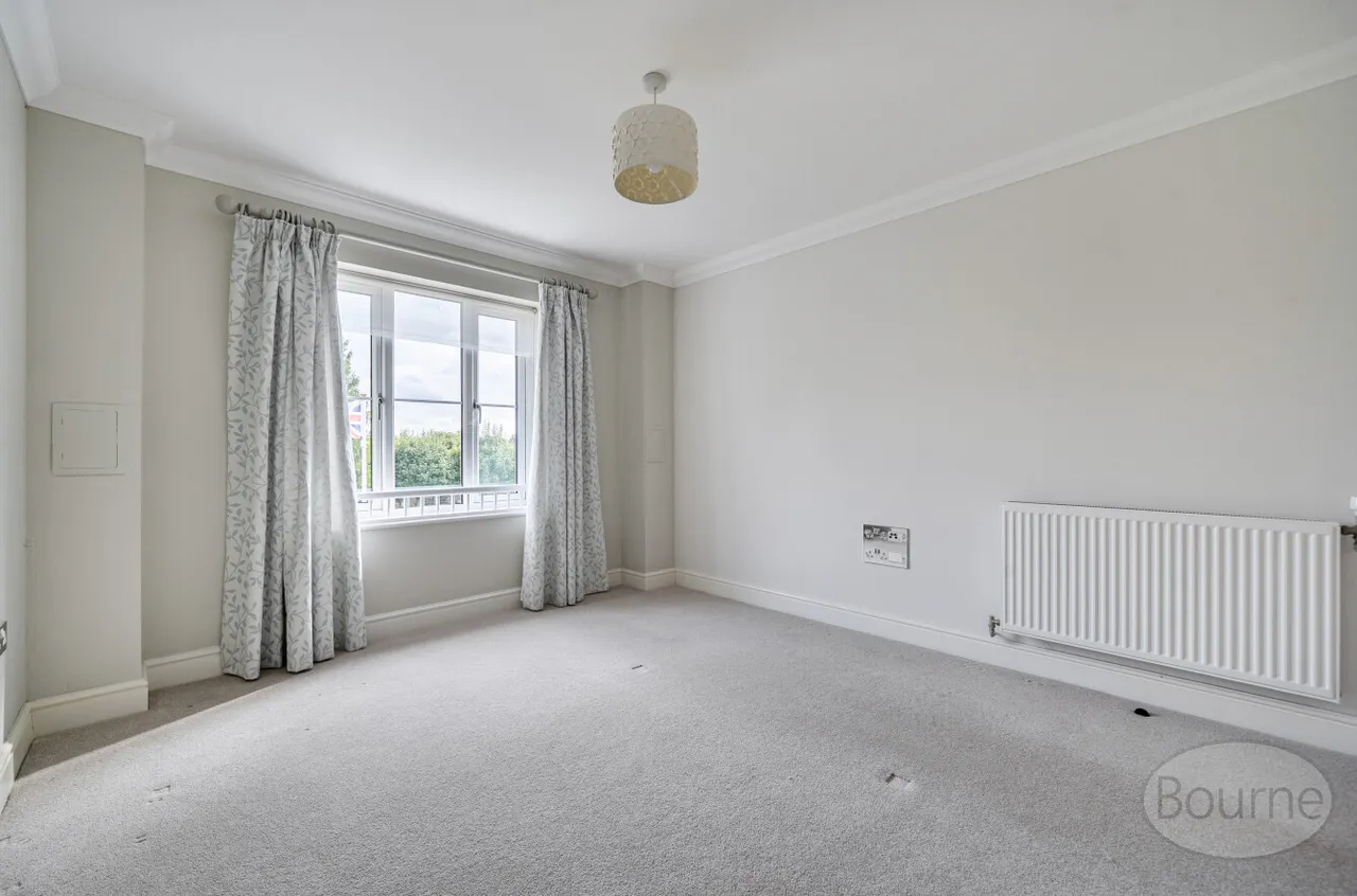 Essex Drive, Cranleigh, GU6, photo 15