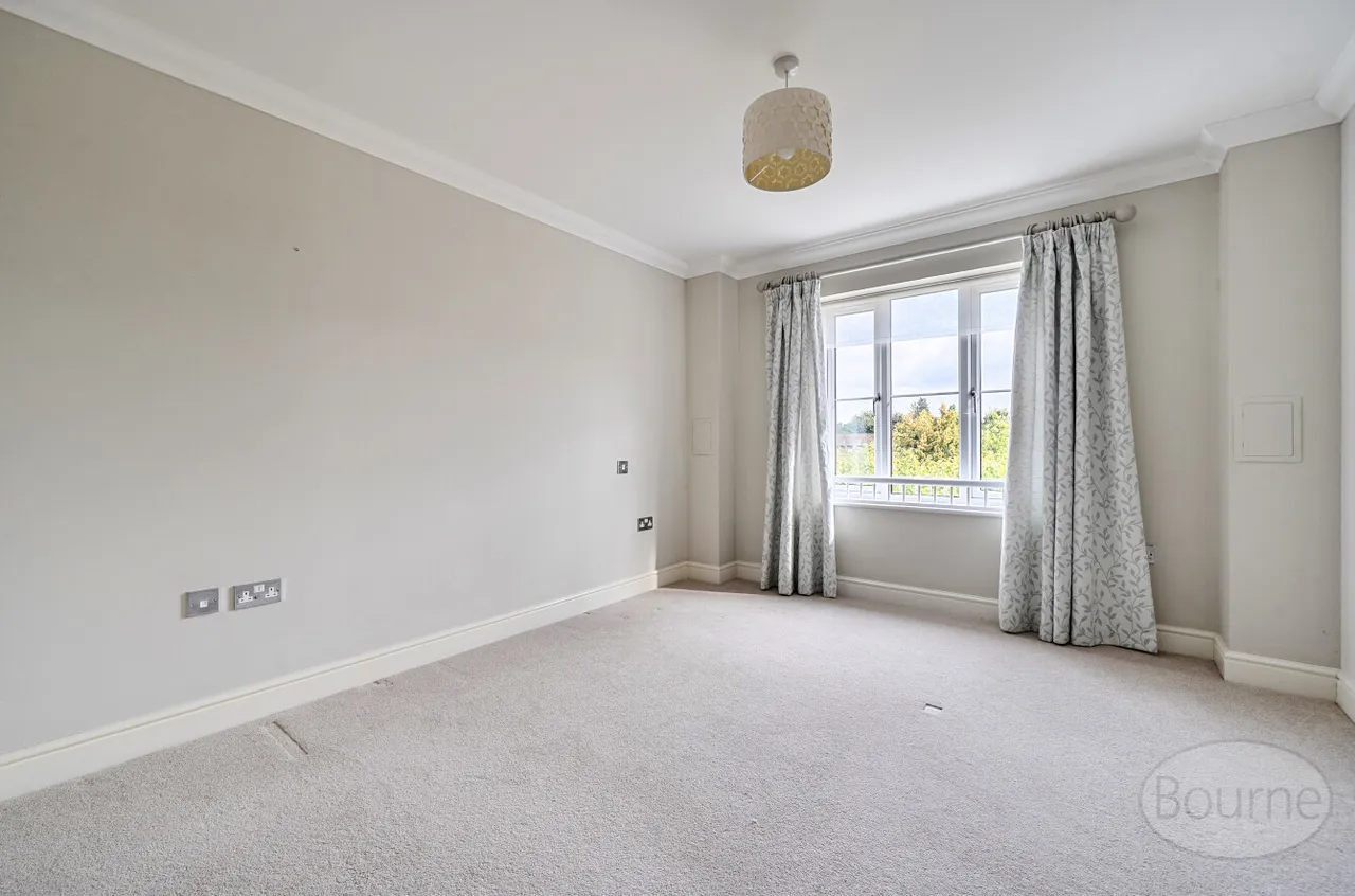 Essex Drive, Cranleigh, GU6, photo 7