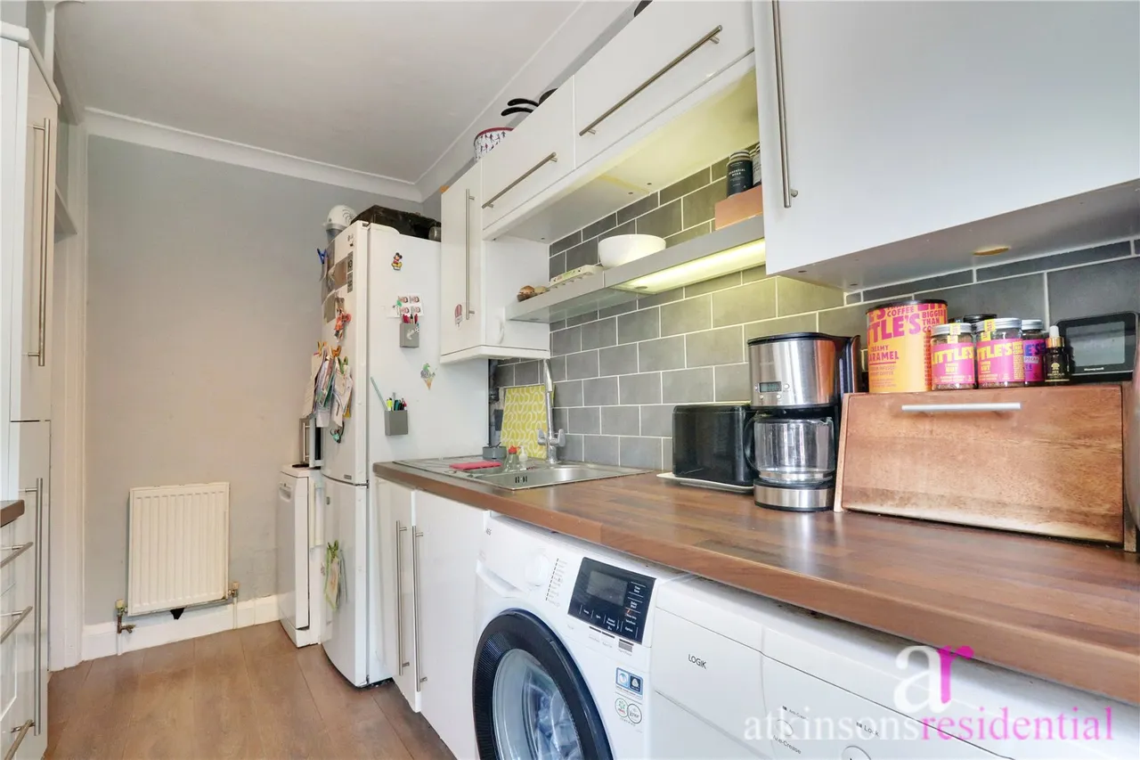 Russell Road, Enfield, Middlesex, EN1 4TW, photo 7