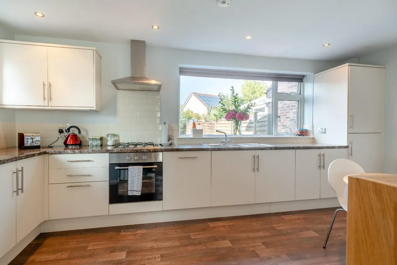 Greenfields Road, Harrogate, HG2, photo 13