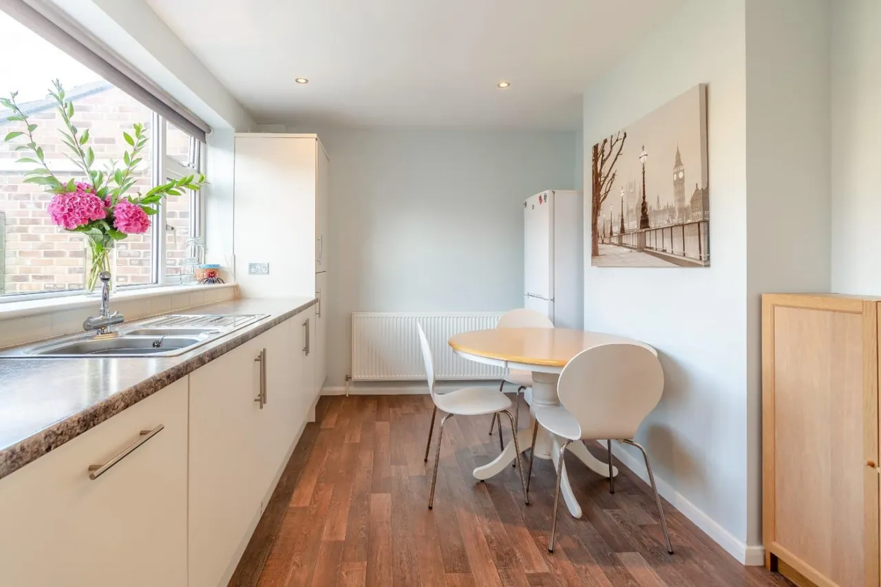 Greenfields Road, Harrogate, HG2, photo 4