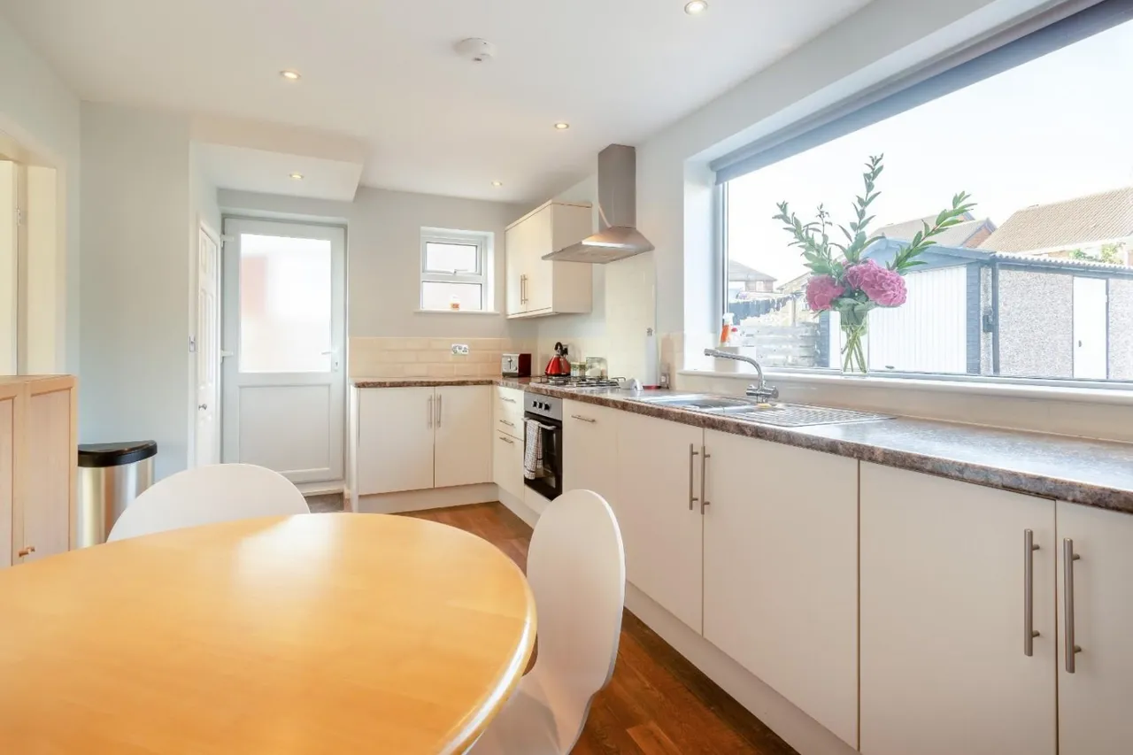 Greenfields Road, Harrogate, HG2, photo 3