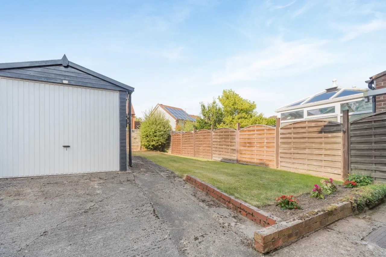 Greenfields Road, Harrogate, HG2, photo 15