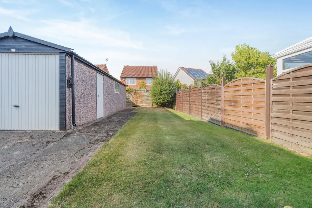 Greenfields Road, Harrogate, HG2, photo 16