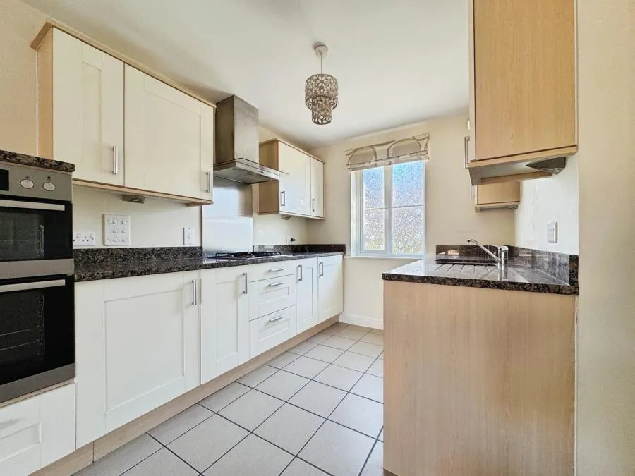 Merlin Way, Bracknell, RG12, photo 5