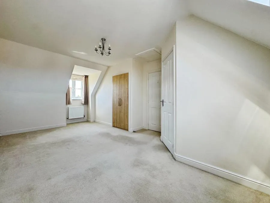 Merlin Way, Bracknell, RG12, photo 6