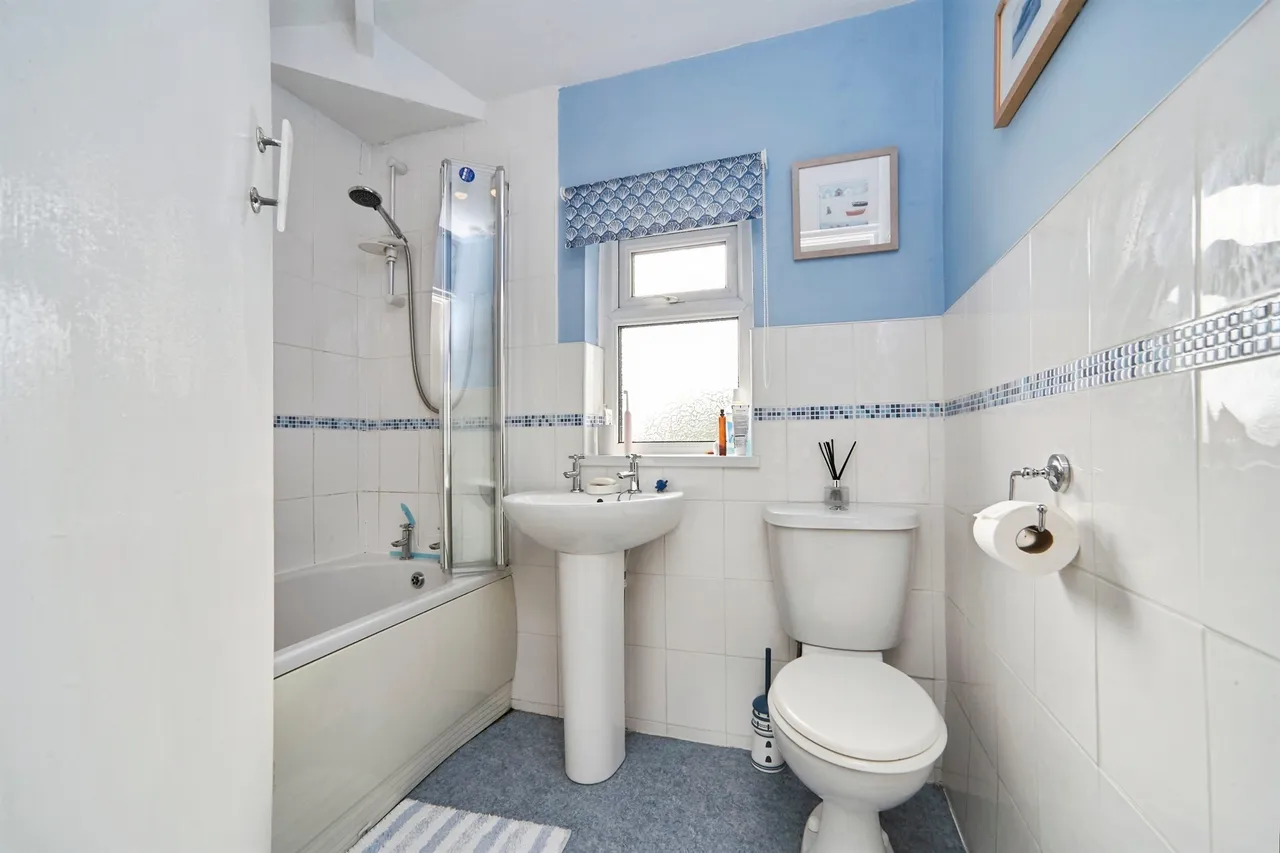 South Hill Drive, Gilstead, BD16, photo 18