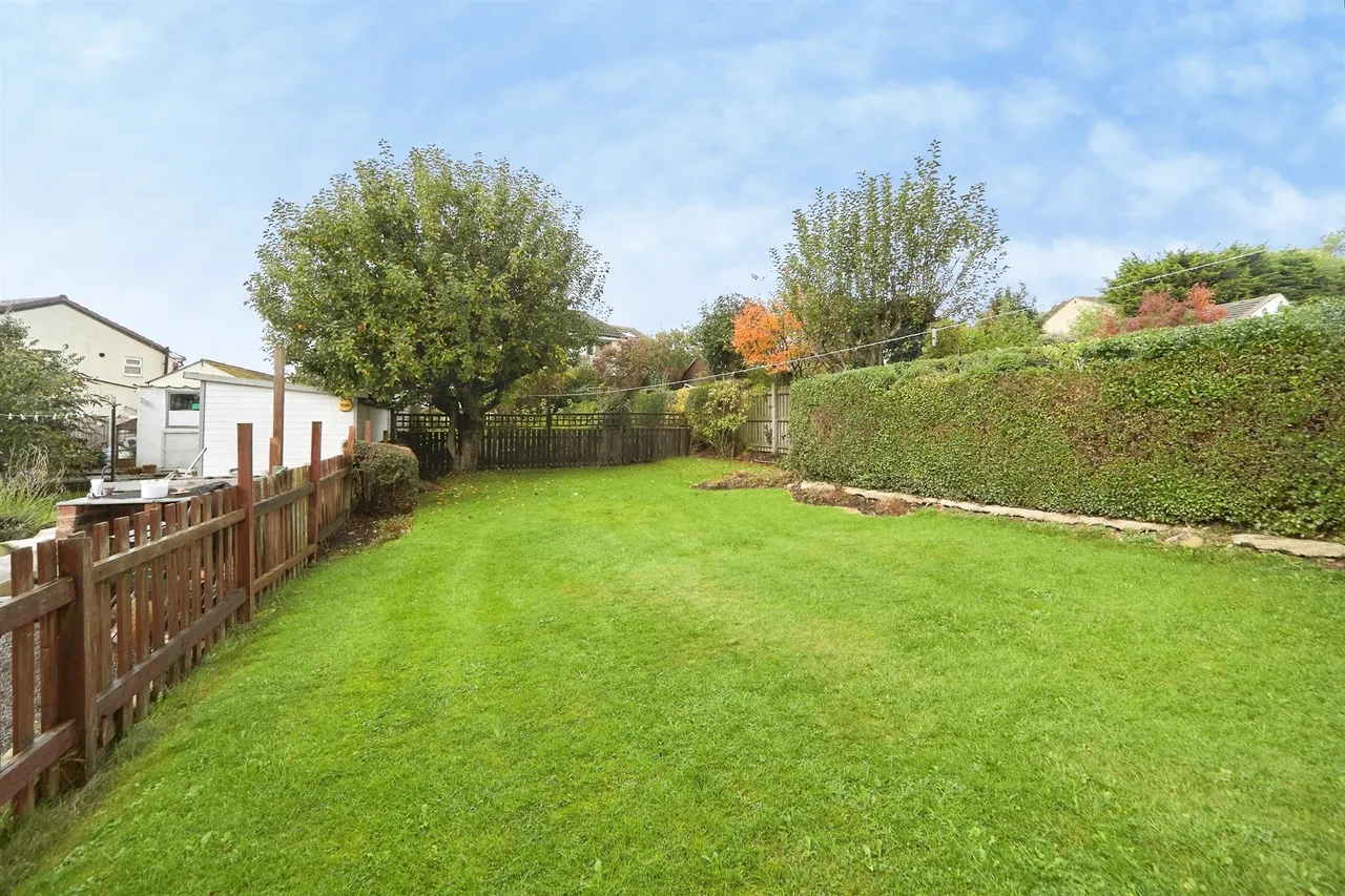 South Hill Drive, Gilstead, BD16, photo 19
