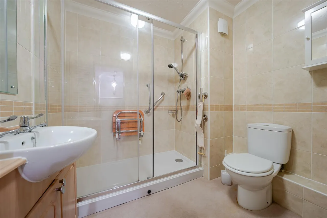 Poole Road, Bournemouth, BH2, photo 10
