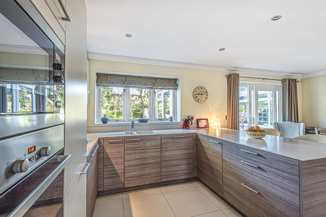 Belmont Drive, Lymington, SO41, photo 4