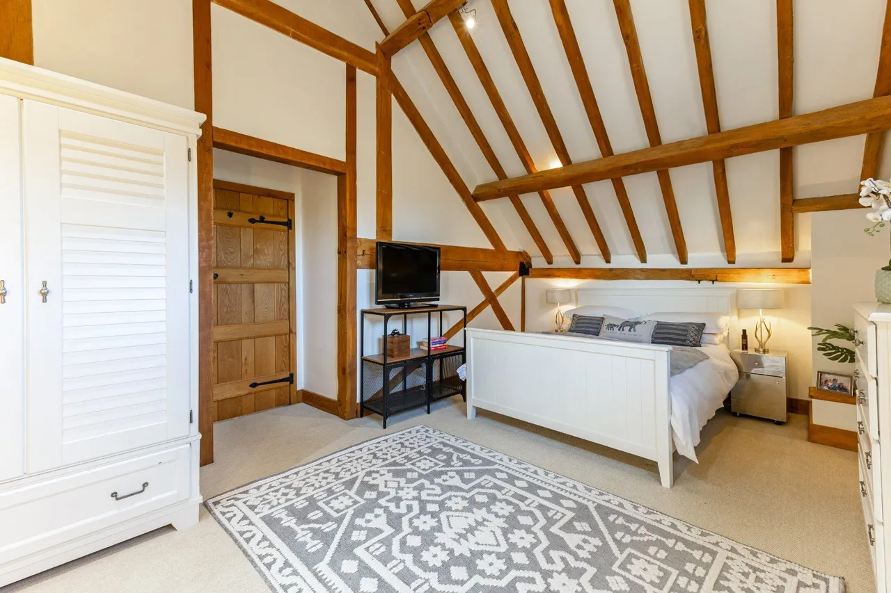 St. Marys Court, Church End, LU6, photo 10