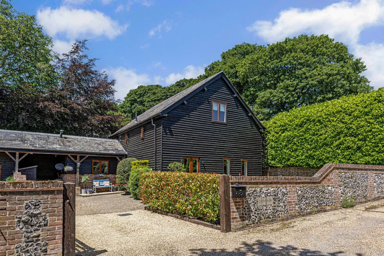 St. Marys Court, Church End, LU6, photo 6