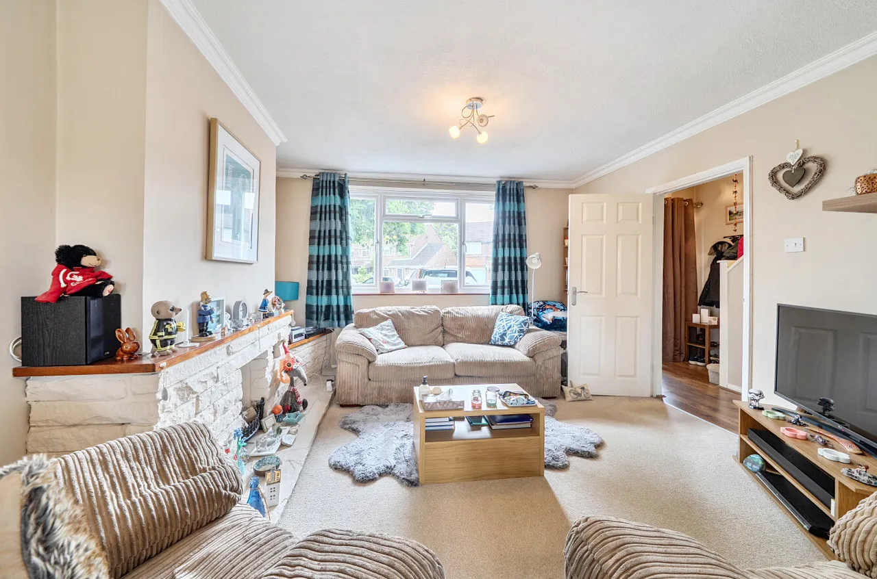 Cheyne Way, Farnborough, Hampshire, GU14 8RX, photo 5