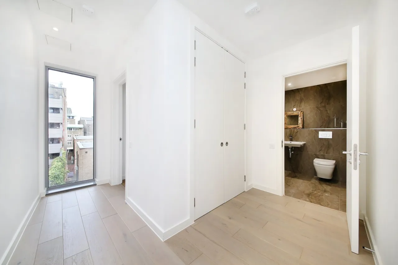 Chatfield Road, London, SW11, photo 9