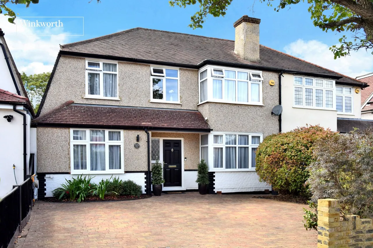 Walsingham Gardens, Stoneleigh, KT19, photo 21