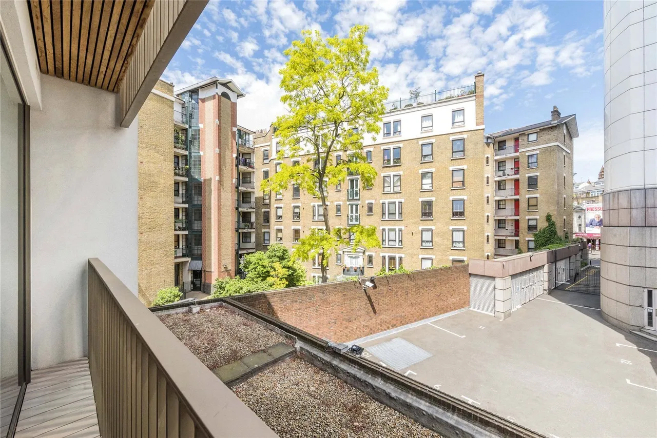 Great Newport Street, London, WC2H, photo 11