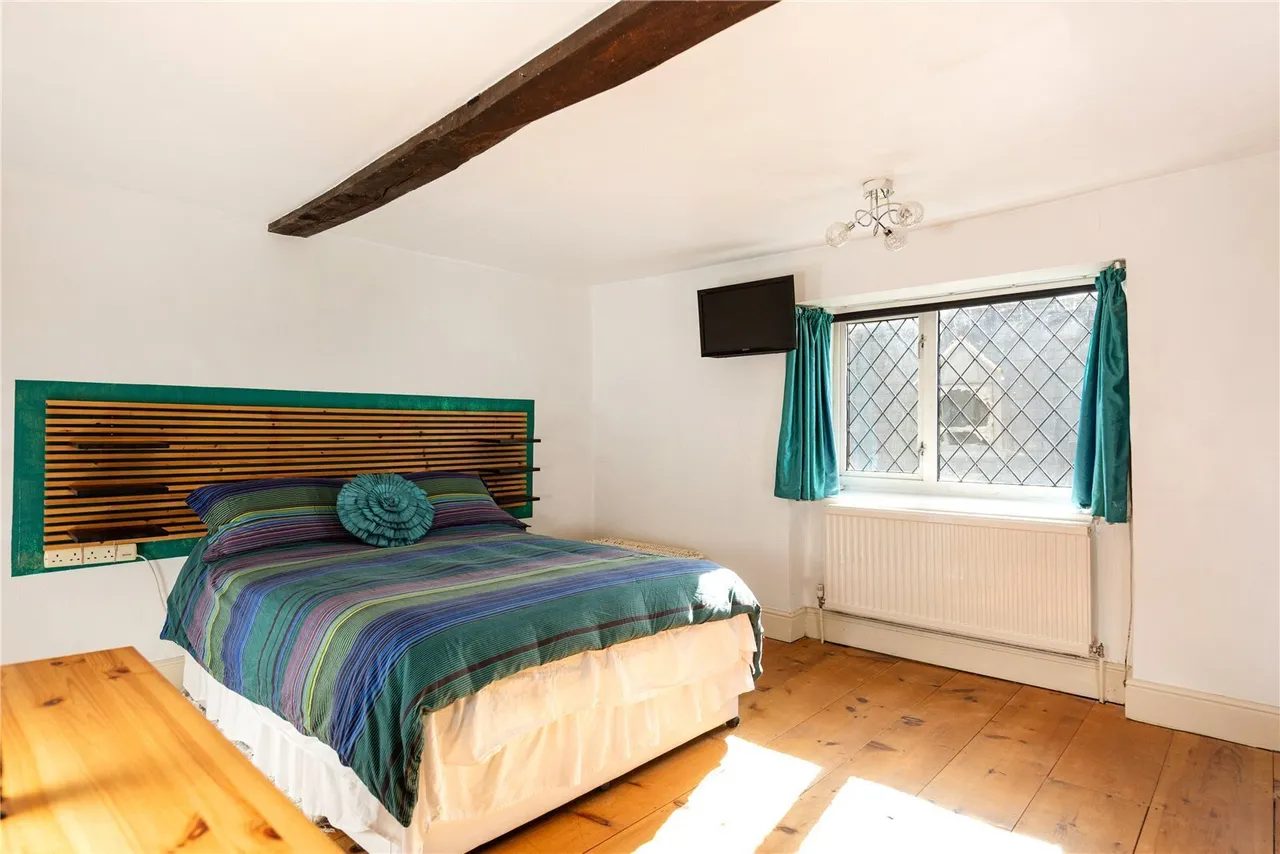 Brigstock Road, Stanion, NN14, photo 6