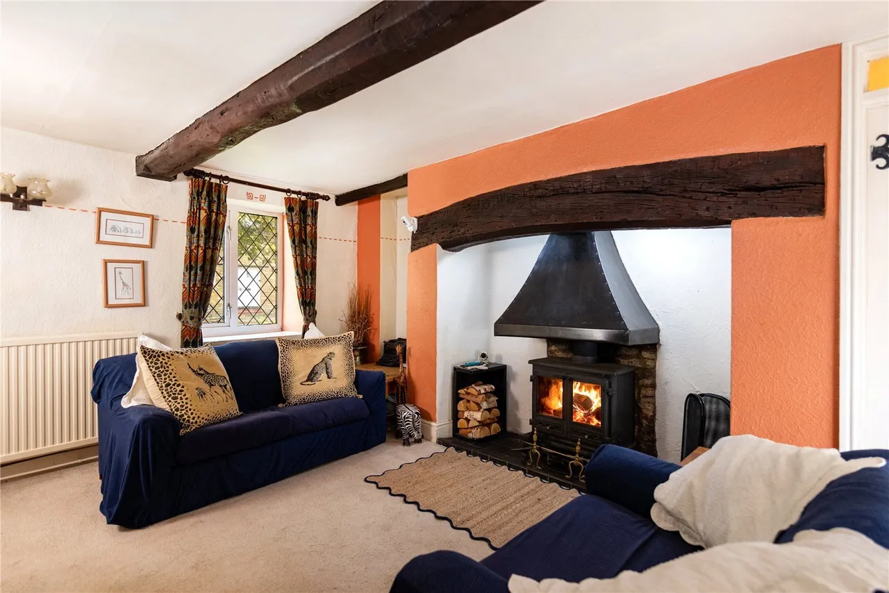 Brigstock Road, Stanion, NN14, photo 3