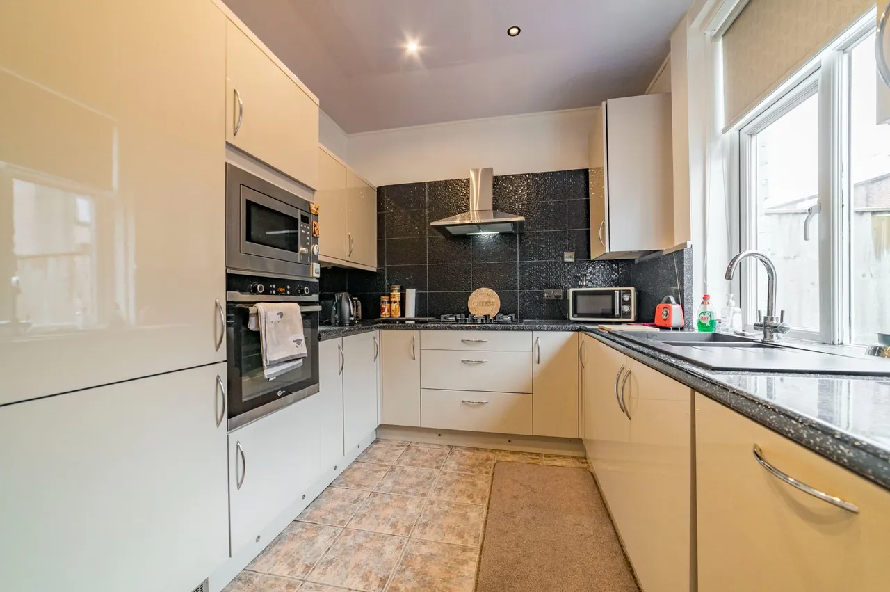 Duke Street, Heywood, photo 5