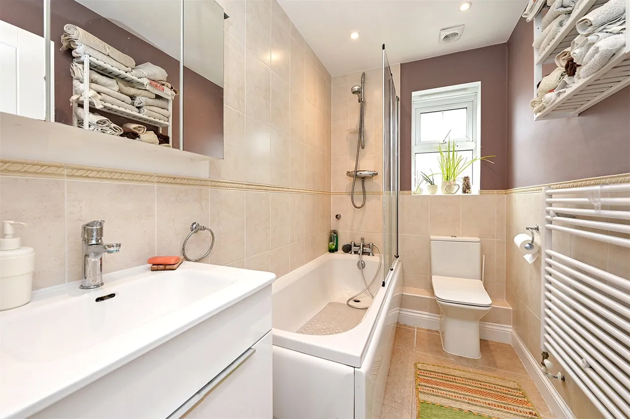 Chertsey Street, Fleet, Hampshire, GU51 1HS, photo 12