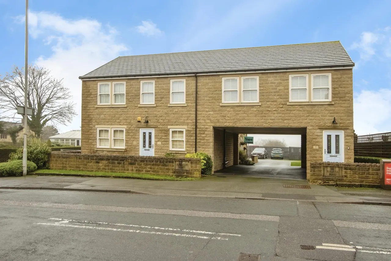 Halifax Road, Liversedge, WF15, photo 13
