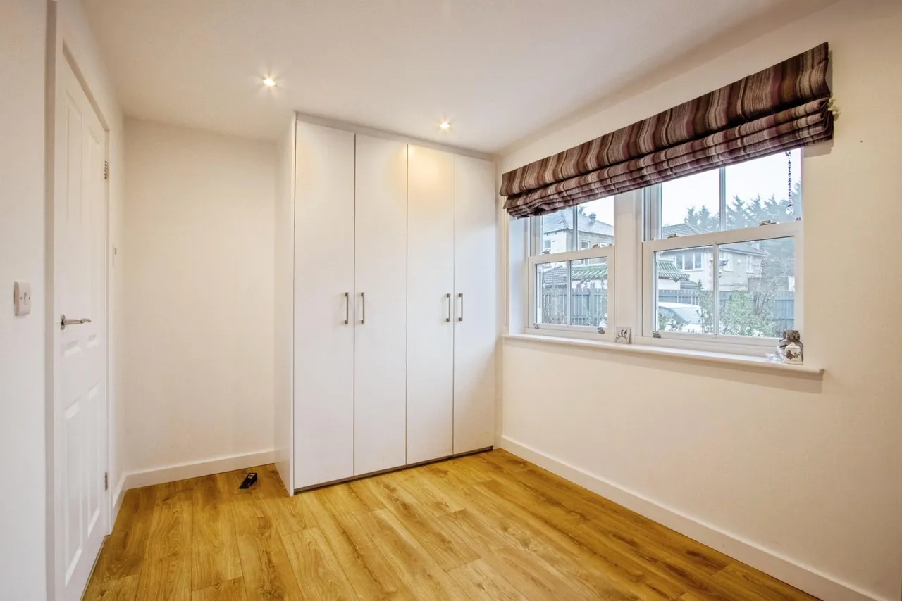 Halifax Road, Liversedge, WF15, photo 8