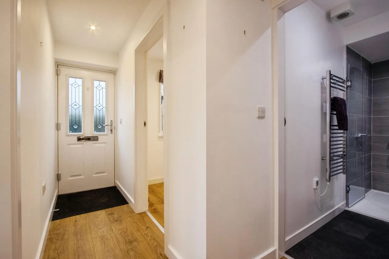 Halifax Road, Liversedge, WF15, photo 7