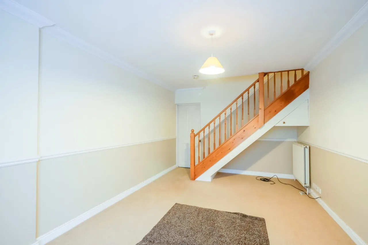 Middle Brook Street, Winchester, SO23, photo 3