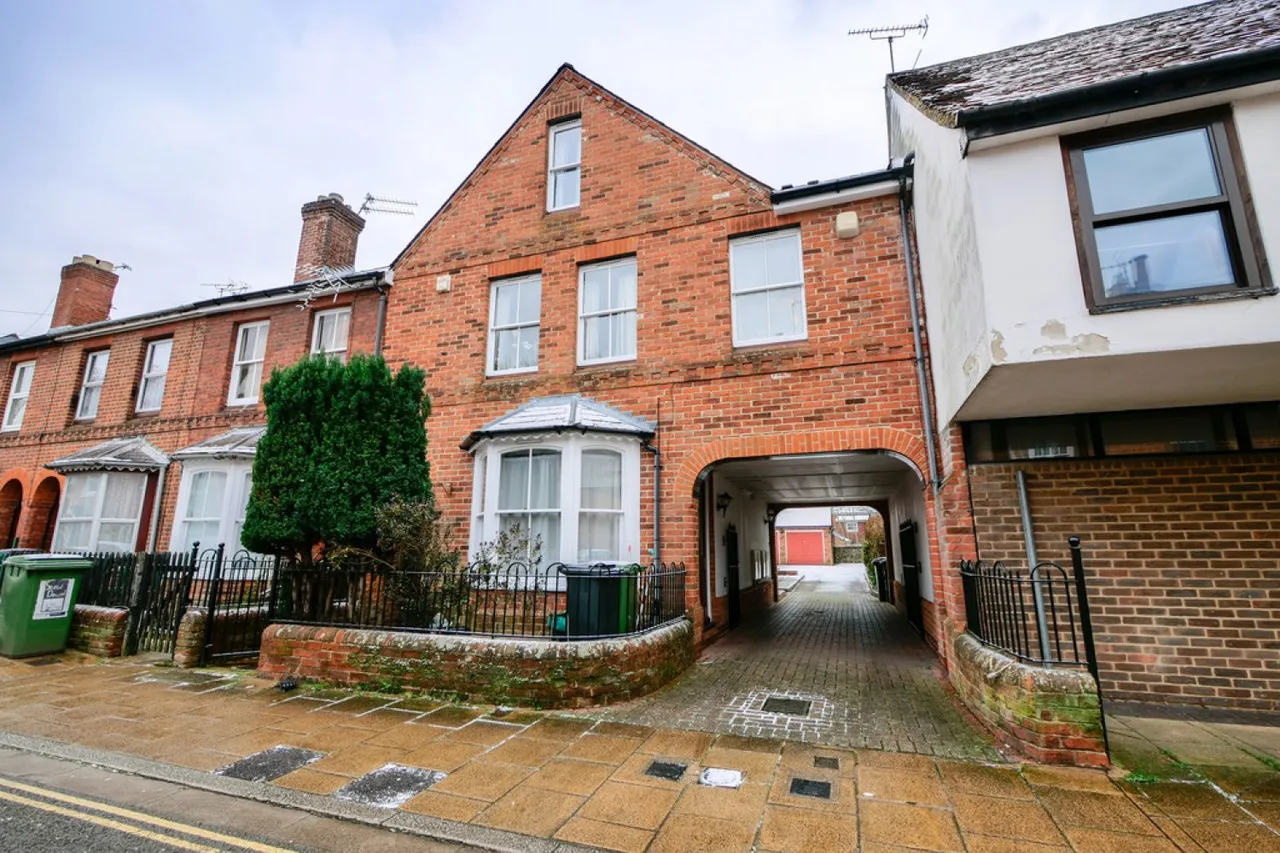 Middle Brook Street, Winchester, SO23, photo 11