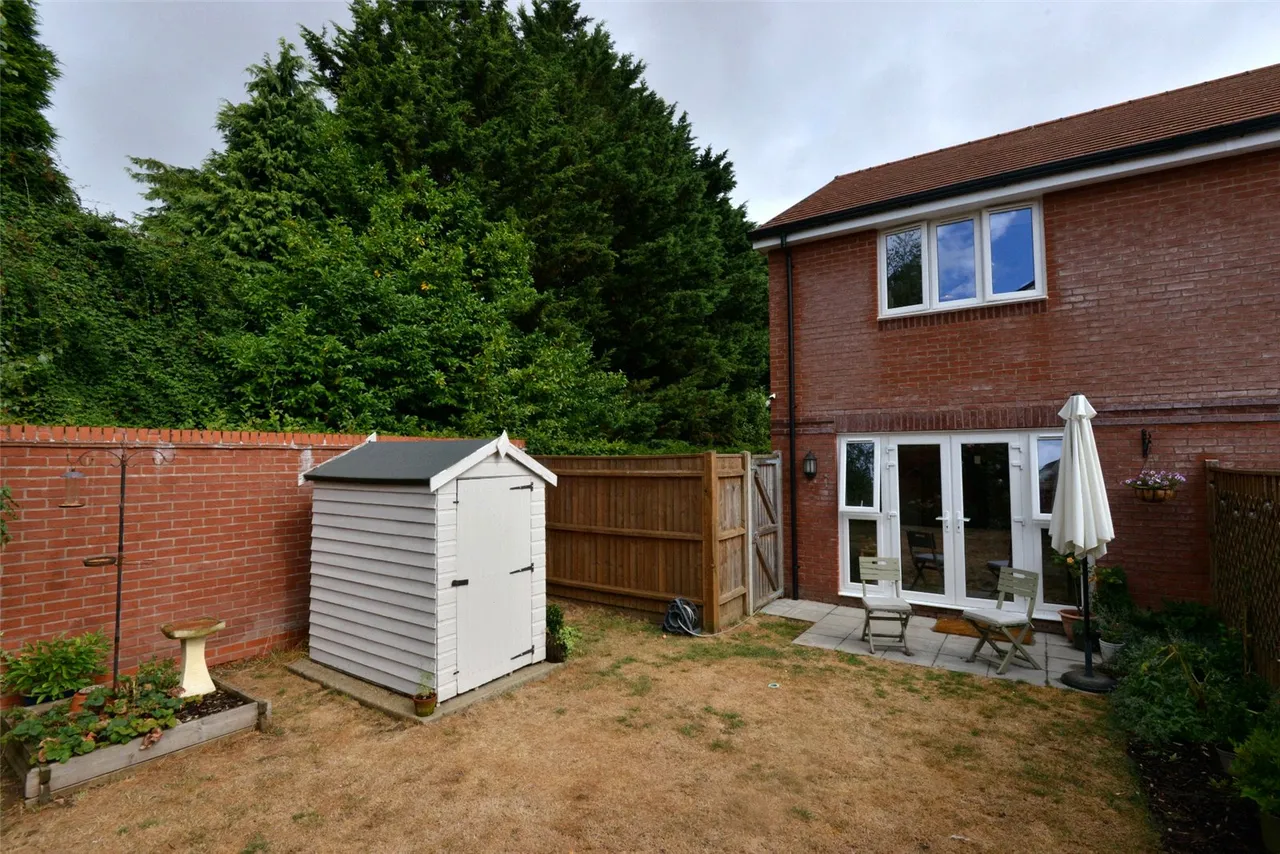 Augustus Avenue, Fordingbridge, Hampshire, SP6 1FN, photo 11