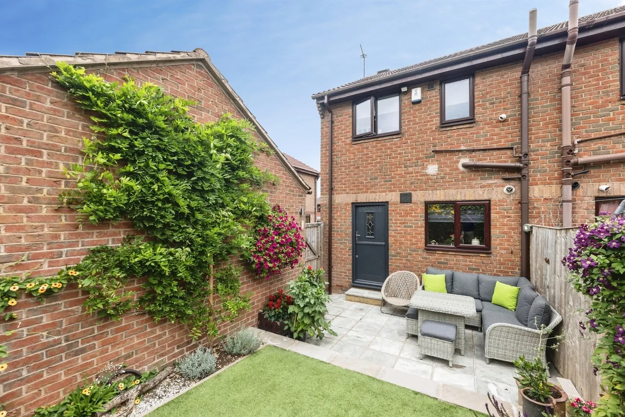 Topcliffe Grove, Morley, Leeds, photo 2